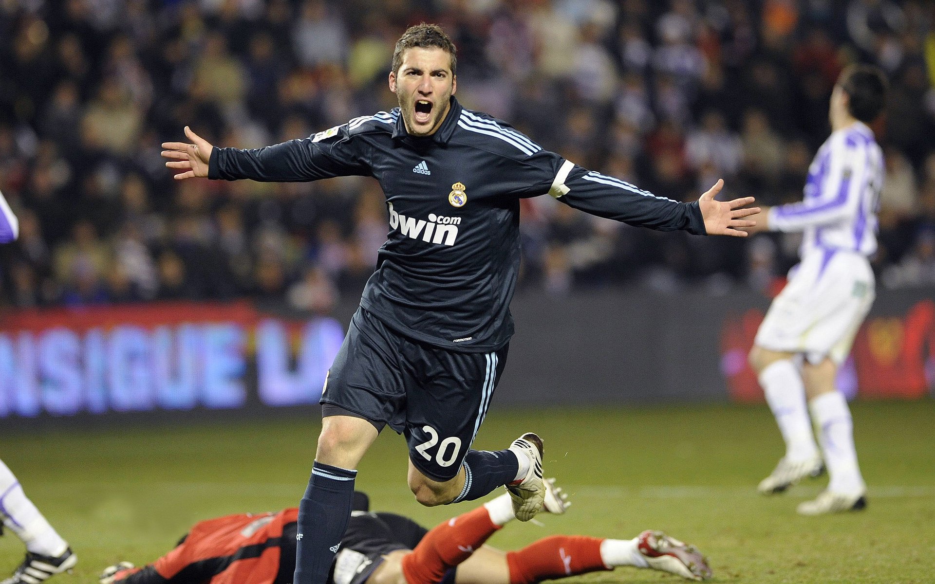 逆转与烈焰，国际米兰的坚韧与萨卡的锋芒