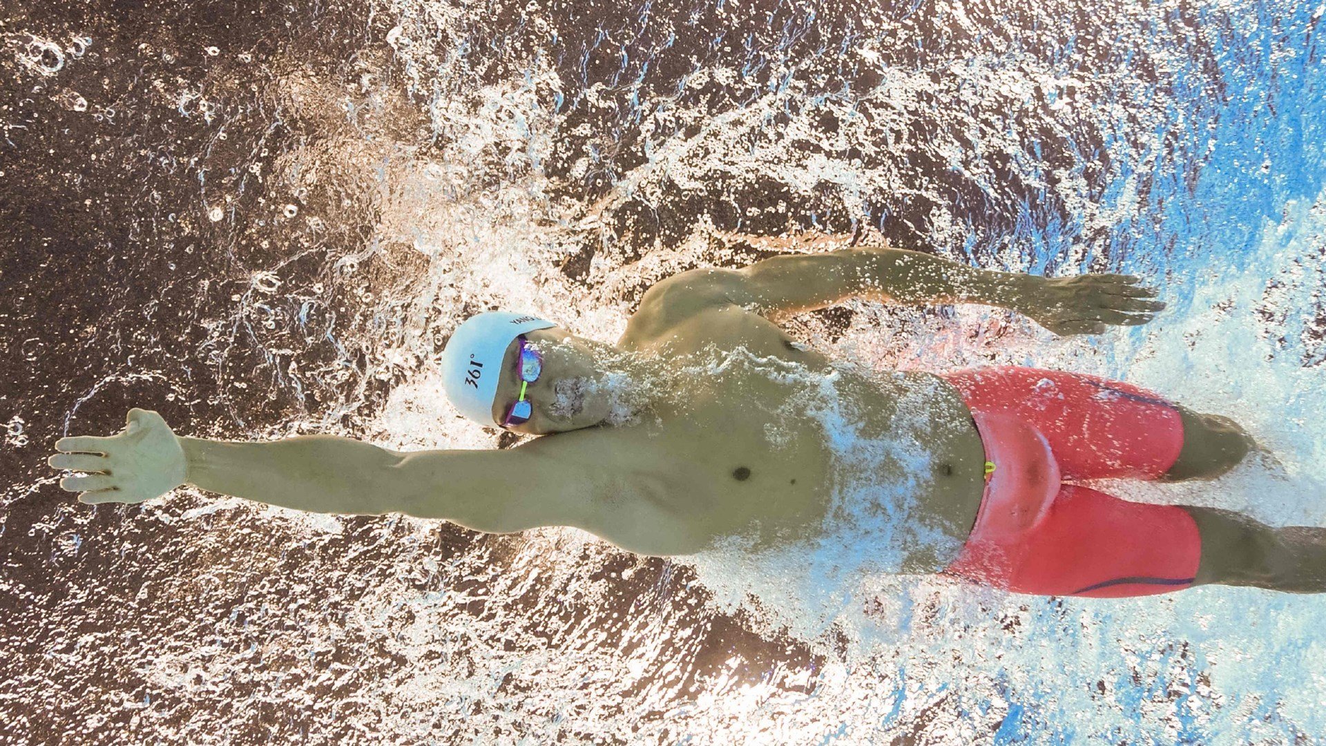 门迪扛起全队，里昂鏖战德国的铁血史诗